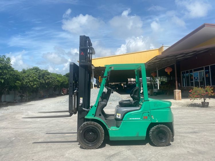 รถฟอร์คลิฟท์ MITSUBISHI รุ่น FD30NT ยก 3ตัน เสาสูง 4เมตร งาสไลด์ รูปที่ 2