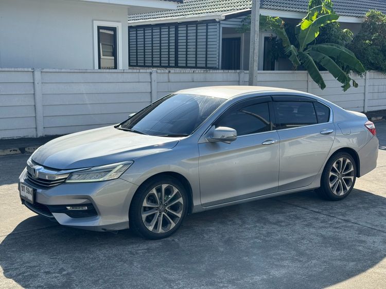 Honda Accord 2017 2.0 EL Sedan เบนซิน ไม่ติดแก๊ส เกียร์อัตโนมัติ บรอนซ์เงิน รูปที่ 4
