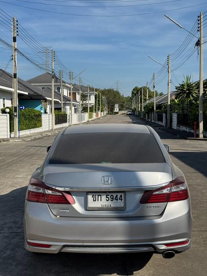Honda Accord 2017 2.0 EL Sedan เบนซิน ไม่ติดแก๊ส เกียร์อัตโนมัติ บรอนซ์เงิน รูปที่ 3