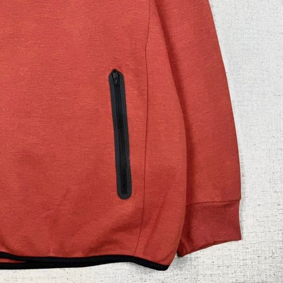 เสื้อ Uniqlo มีฮู้ด  รูปที่ 3