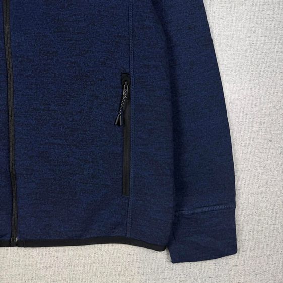 เสื้อ Uniqlo มีฮู้ด  รูปที่ 3