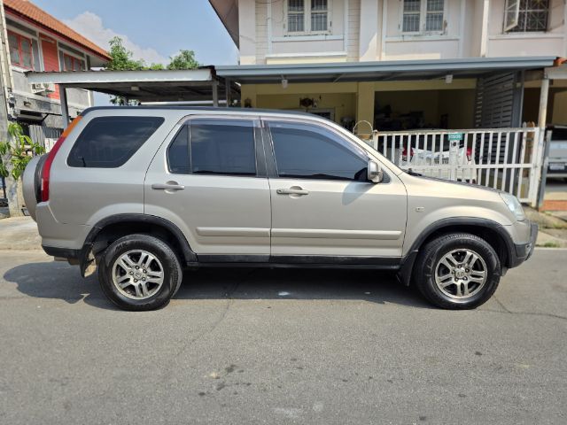Honda CR-V 2002 2.0 E Utility-car เบนซิน LPG เกียร์อัตโนมัติ บรอนซ์ทอง รูปที่ 2