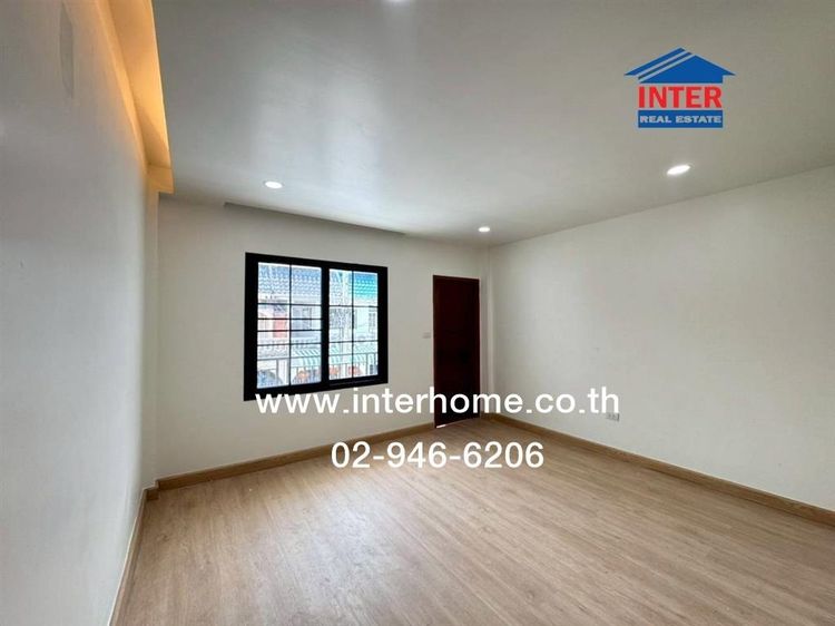 ทาวน์เฮ้าส์ 2 ชั้น 18 ตร.ว. หมู่บ้านแกรนด์วิลเลจ ลาดพร้าว80-3 ซอยลาดพร้าว80-3 ถนนลาดพร้าว ถนนซอยลาดพร้าว80-3 เขตบางกะปิ กรุงเทพมหานคร รูปที่ 4