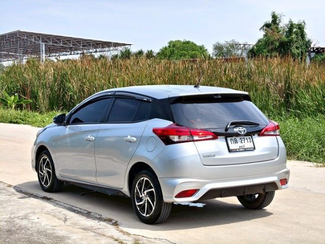 Toyota Yaris 2020 1.2 Sport Premium เบนซิน เกียร์อัตโนมัติ เทา รูปที่ 2