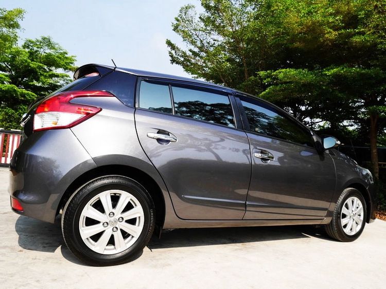 Toyota Yaris 2013 1.2 G Sedan เบนซิน ไม่ติดแก๊ส เกียร์อัตโนมัติ เทา รูปที่ 4