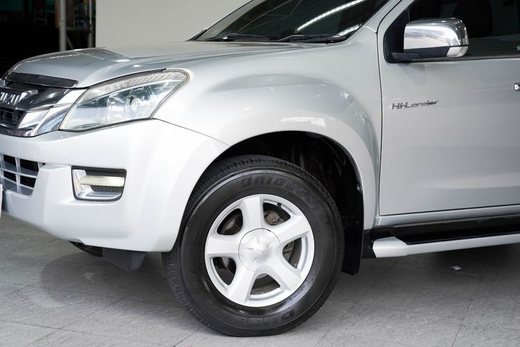 Isuzu D-MAX 2014 3.0 Hi-Lander Pickup ดีเซล ไม่ติดแก๊ส เกียร์ธรรมดา เทา รูปที่ 4