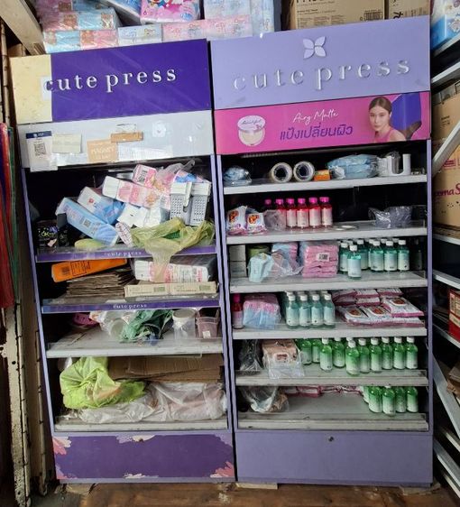 ขายถูก - ตู้โชว์ คิวเพส 2 ตู้