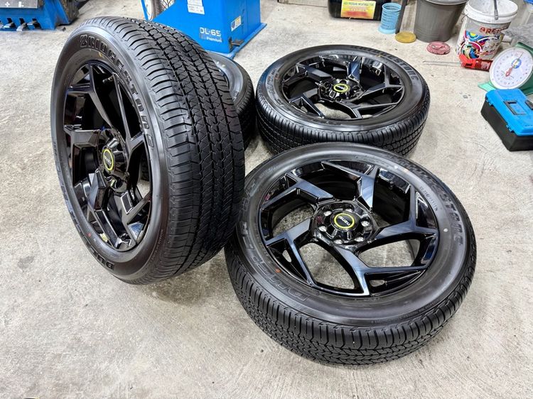ล้อแม็ก ISUZU MU-X RS ขอบ 20” ถอดป้ายแดง ยาง BRIDGESTONE 265-50R20 ปลายปี 25 ตุ่มหน้ายางยังอยู่ครบ รูปที่ 2