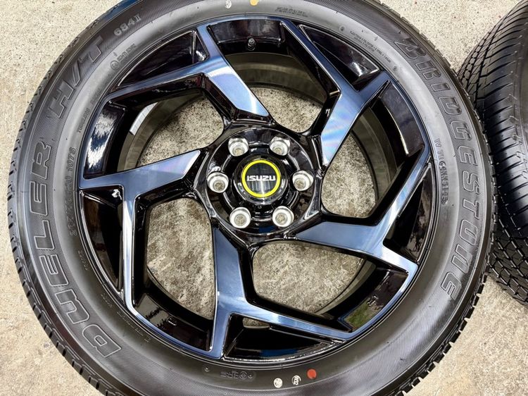 ล้อแม็ก ISUZU MU-X RS ขอบ 20” ถอดป้ายแดง ยาง BRIDGESTONE 265-50R20 ปลายปี 25 ตุ่มหน้ายางยังอยู่ครบ รูปที่ 8