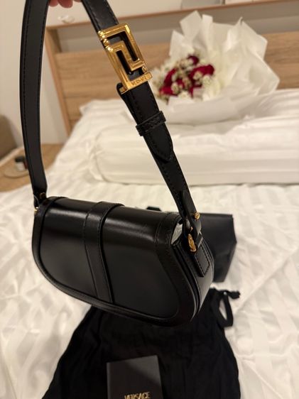 Versace shoulder bag รูปที่ 5