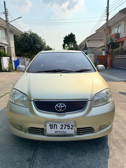 รถ Toyota Vios 1.5 S Limited สี บรอนซ์ทอง