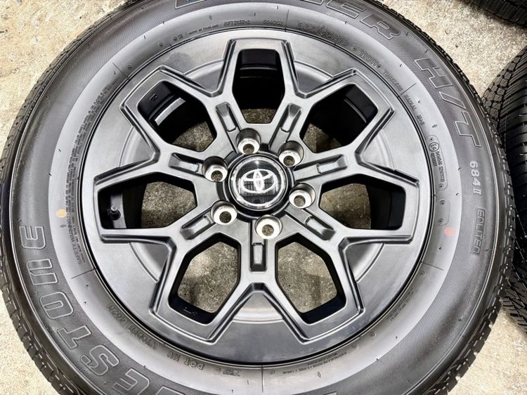 ล้อแม็ก TOYOTA TRAVO ขอบ 18” น้องป้ายแดง ยาง BRIDGESTONE 265-60R18 ปี 25 ครีบหน้ายางยังเห็นอยู่ รูปที่ 5