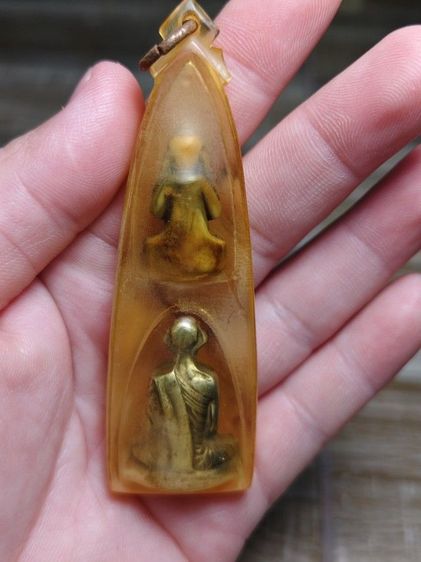 พระปิดตาหลวงพ่อเดิมพร้อมรูปหล่อ รูปที่ 2