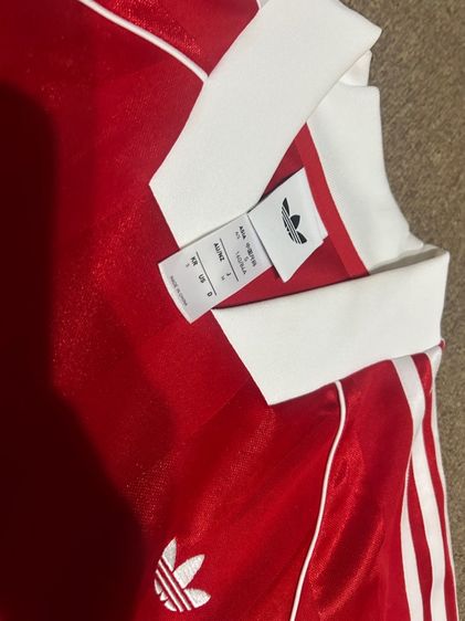 เสื้อ Adidas สีแดง size S (Oversized) รูปที่ 2