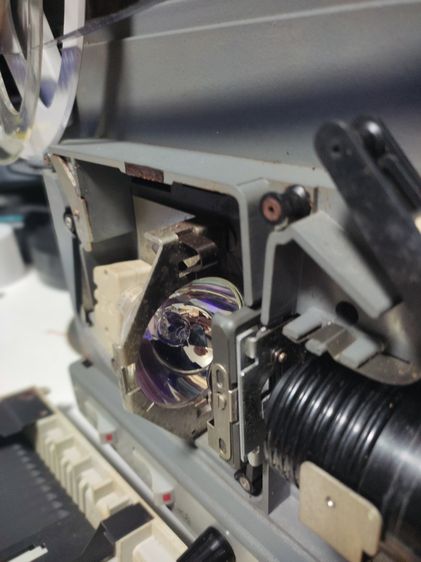 เครื่องฉายหนัง8ม.ม.KODAK M66 รูปที่ 4