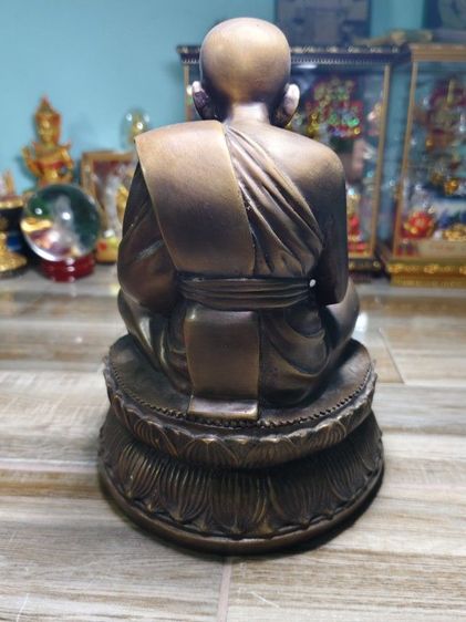 พระบูชาหลวงปู่ทวดเนื้อทองเหลืองหน้าตัก 4 นิ้วความสูง 8 นิ้ว รูปที่ 2