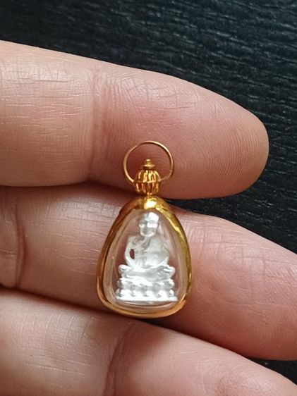 ลป.ทวด เนื้อเงินเลี่ยมทอง