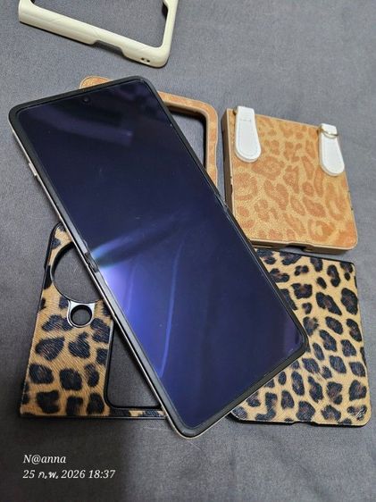 256 GB oppo find N3 flip