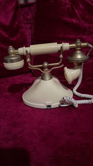 โทรศัพท์โบราณ ของอังกฤษ รูปที่ 3