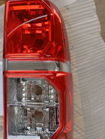 ไฟท้าย แท้ วีโก้