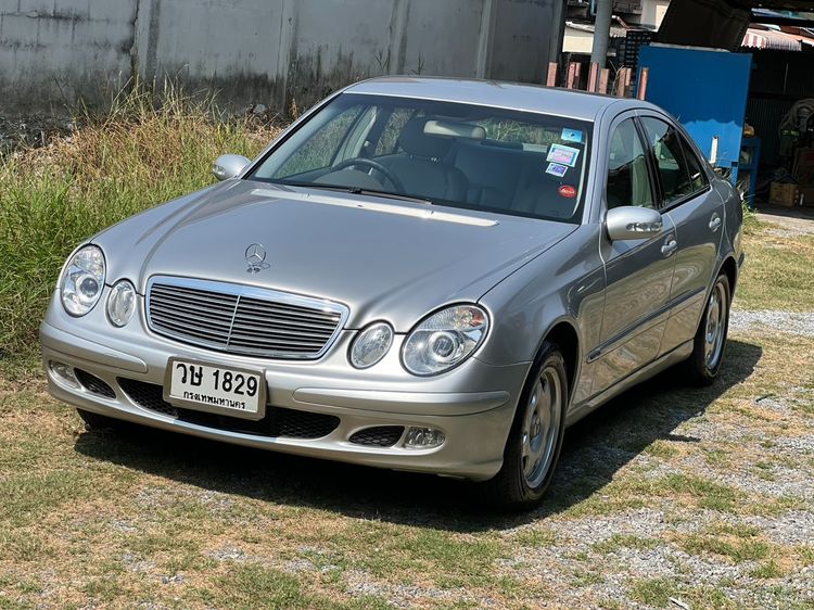 Mercedes-Benz E-Class 2003 E220 CDI Sedan ดีเซล ไม่ติดแก๊ส เกียร์อัตโนมัติ บรอนซ์เงิน รูปที่ 2