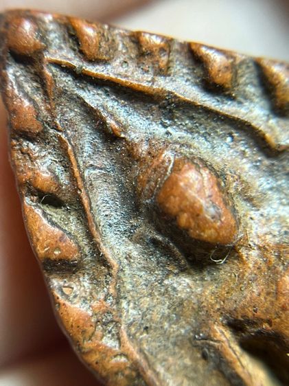 พระขุนแผนกรุบ้านก่างพิมพ์พายคู่ เนื้อดิน รูปที่ 8