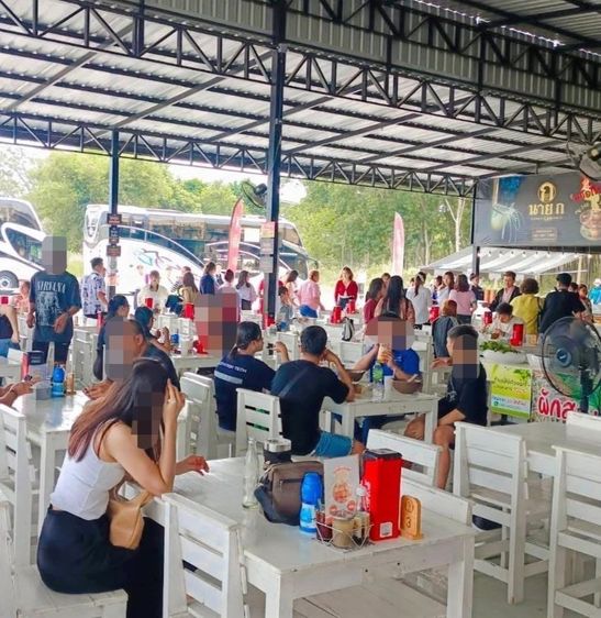 เซ้ง ร้านก๋วยเตี๋ยวเรือ ระยอง ใกล้แยกมาบข่า ติดถนนทางหลวงสาย36  ใกล้ปั๊มน้ำมัน