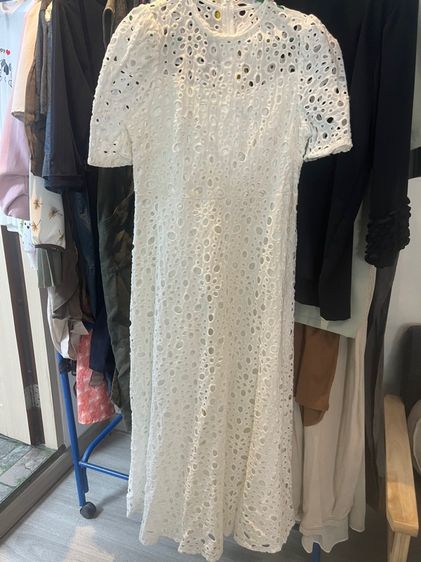 เดรสขาว