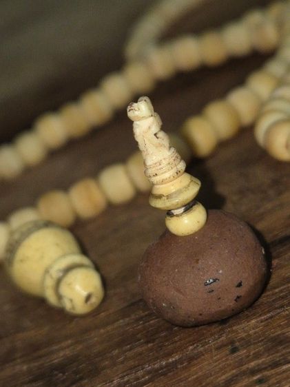 จำปีแกะหลวงพ่ออุตมะ รูปที่ 3