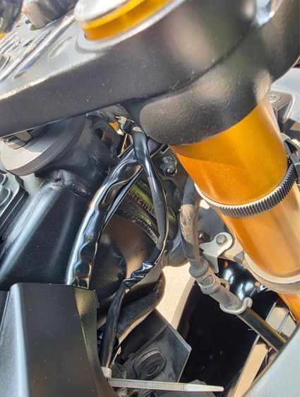 Yamaha R15 รถสปอร์ตทรงสวย พร้อมใช้งาน รูปที่ 6
