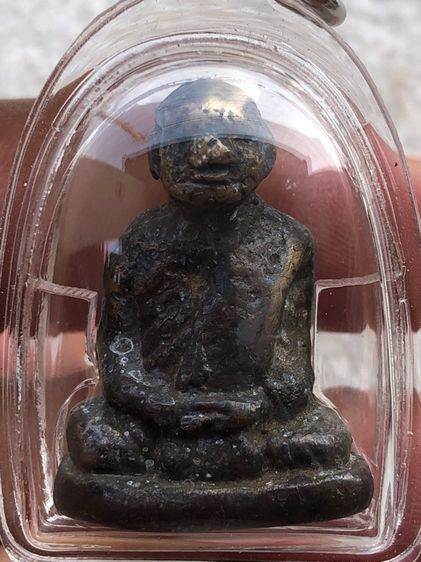 หลวงพ่อแดง วัดวิหาร รูปที่ 3