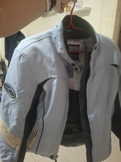 เสื้อการ์ดผู้หญิงมือสองสภาพดี