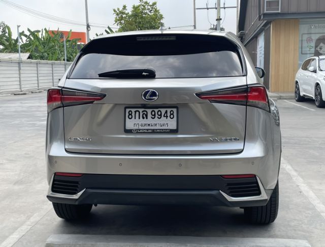 Lexus Nx300h 2019 2.5 Grand Luxury เบนซิน เกียร์อัตโนมัติ บรอนซ์เงิน รูปที่ 4