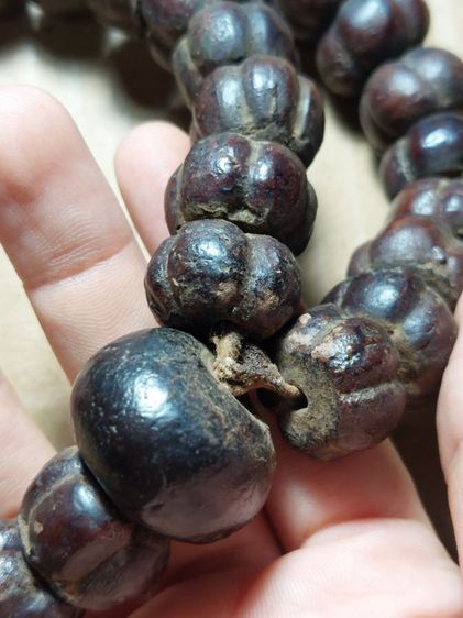 เครื่องรางประคำเม็ดมะยมหลวงปู่บุญวัดกลางบางแก้วมีตะกรุดทุกเม็ด รูปที่ 2