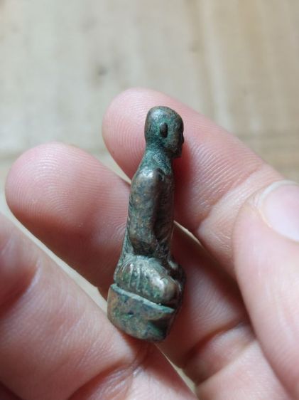 เครื่องราง รูป หล่อ พลาย เงิน วัด หนองหลวง ของ พ่อ เดิม วัด หนองโพ มี จาร อักขระ รูปที่ 7