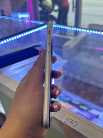 iPhone 11 รูปที่ 6