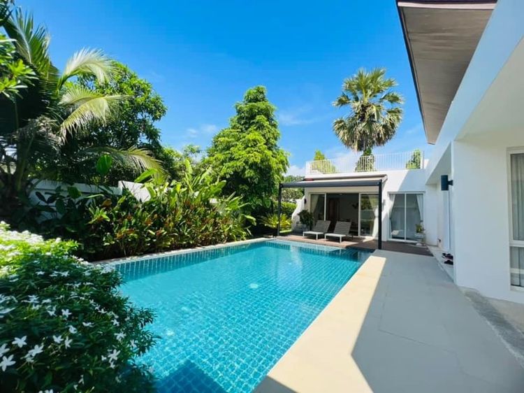 ตกแต่งครบ Luxury pool villa for rent and sale, only 20 meters from the sea. รูปที่ 3