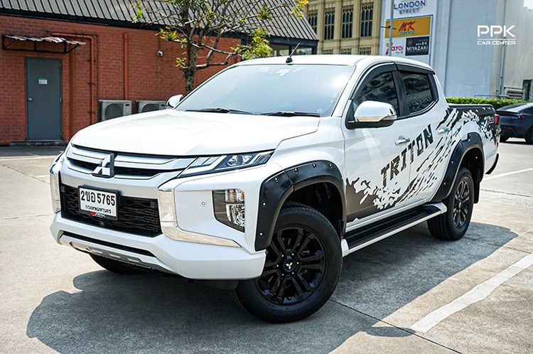 Mitsubishi Triton 2022 2.4 GT Plus Pickup ดีเซล ไม่ติดแก๊ส เกียร์อัตโนมัติ ขาว