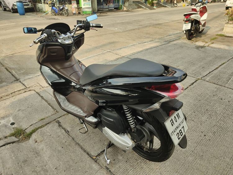 🛵ยังไงก็ขาย PCX 125 ปี 53 เครื่องดี สีสวย สตาร์ทมือ เล่มชุดโอนครบ+เปลี่ยนถ่ายน้ำมันเครื่องฟรี ส่งฟรี30 ก.ม รูปที่ 6