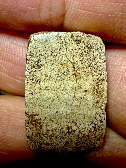 พระผงขุดสระพิมพ์เล็กหลวงปู่เผือกวัดกิ่งแก้วเนื้อคล้ายๆกันกับวัดระฆัง พระเก่าๆพระเหมาๆบ้านๆ พระคนแก่เก่าๆเก็บ ทิ้งใว้ก่อนจาก รูปที่ 12