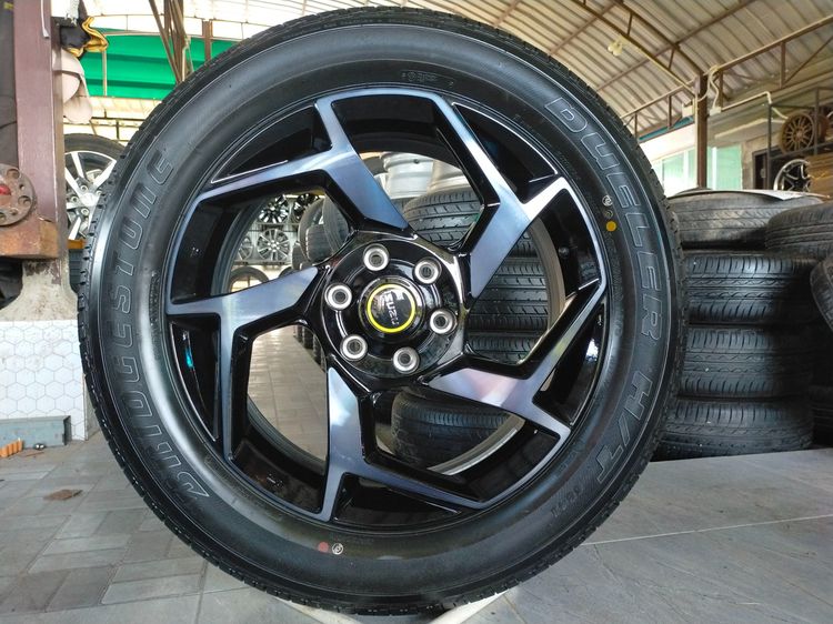 แม็กอีซูซุสีเดิม น้องๆป้ายแดง ขอบ20 พร้อมยางบริสโตน 265 50 20 ปี25 ยางสวยทุก เส้นตุ่มหน้ายางยังอยู่ รูปที่ 4