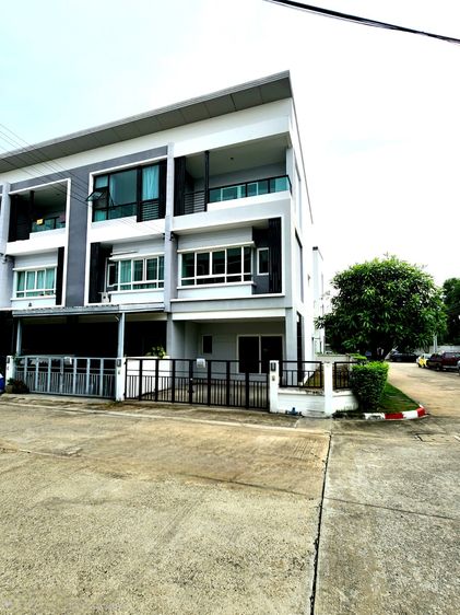 อื่นๆ ไม่มี 2018  🎁✨️ ทาวน์โฮมวัชรพล 3ชั้น (หลังมุม)  หมู่บ้าน The Ricco Town วัชรพล ซอยร่วมมิตรพัฒนา ท่าแร้ง บางเขน รูปที่ 2