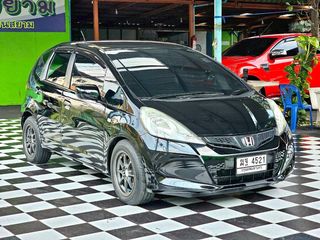 HONDA JAZZ GE 1.5 V ปี2012 รถบ้านพร้อมใช้งาน ฟรีดาวน์