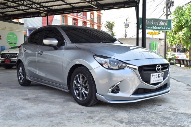 Mazda Mazda 2 2018 1.3 Sports High Plus Sedan เบนซิน ไม่ติดแก๊ส เกียร์อัตโนมัติ เทา รูปที่ 4