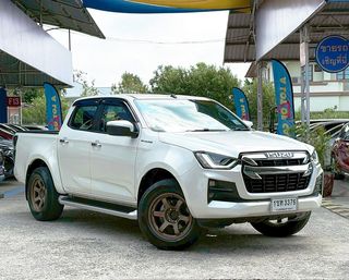 ISUZU D-MAX 1.9 Z Hi-Lander 6AT ปี 2021 รถมือเดียว ไมล์ 4 หมื่นโลแท้ๆ สวยจัด ไม่เคยเฉี่ยวชน ไม่เคยทำสีเลยตั้งแต่ป้ายแดง ทรงดี โคตะระสวย
