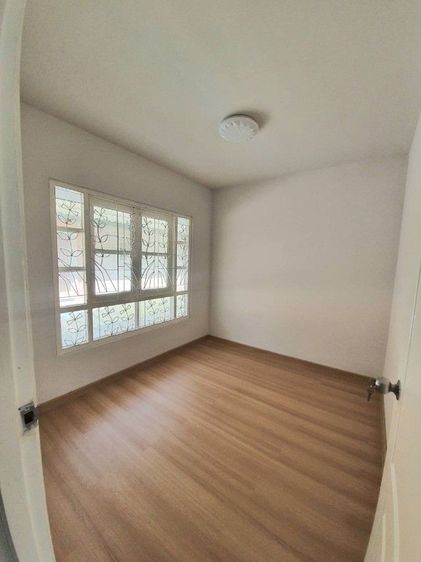 Pruksa สร้างเสร็จก่อน 2010 มีบางส่วน ใช่ ขายบ้านรีโนเวท พฤกษา12  รูปที่ 4