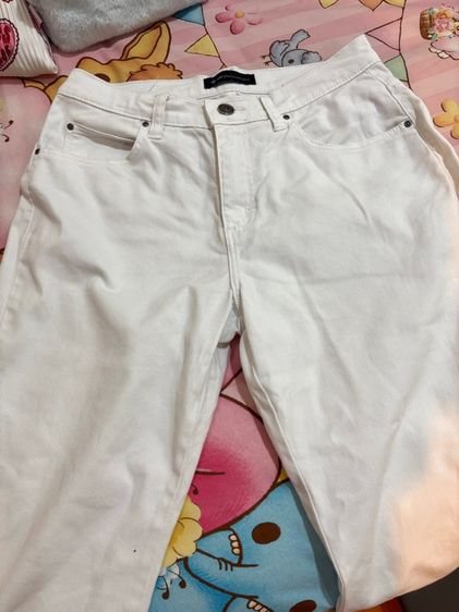 ไม่มีแขน อื่นๆ กางเกงยีนส์leeสีขาว