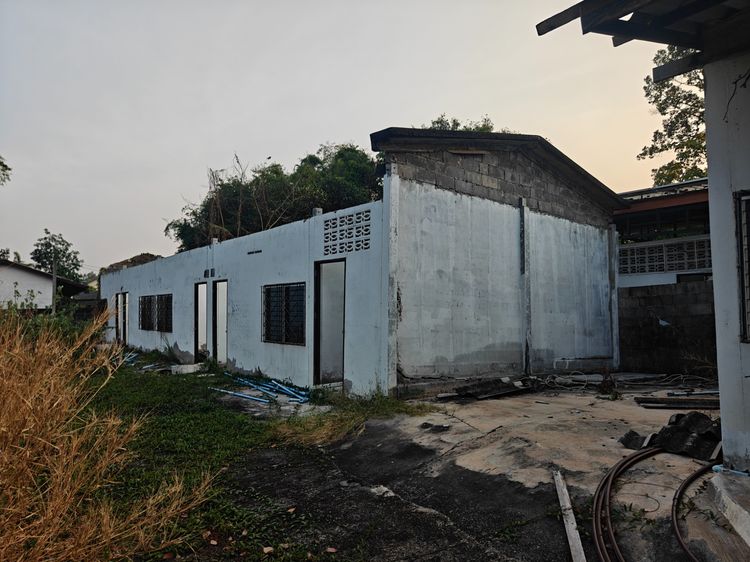 ไม่มี 2025 หอพักพื้นที่เกือบ 1 ไร่ ใกล้ ม.อุบลราชธานี  รูปที่ 3
