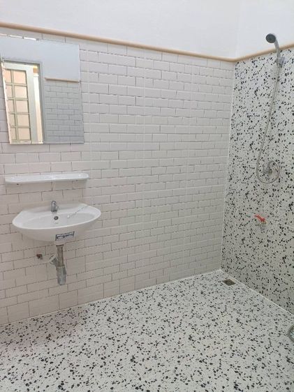 Pruksa สร้างเสร็จก่อน 2010 มีบางส่วน ใช่ ขายทาวน์เฮาส์ วรารักษ์ รังสิต คลองสาม (ขายต่ำกว่าประเมิน) รูปที่ 2