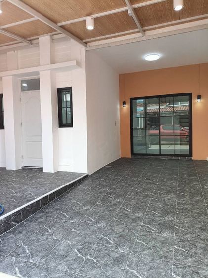 Pruksa สร้างเสร็จก่อน 2010 มีบางส่วน ใช่ บ้านสวยในคลองสาม
ทาวน์เฮาส์ ชั้นครึ่ง 2 นอน 1 น้ำ 1จอดรถ

❤️หมู่บ้านวรารักษ์ รังสิต คลองสาม คลองหลวง  รูปที่ 2